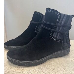 Clarks Black Suede Ankle Boots Boho Cottagecore Gorpcore Tassel  Sz 9